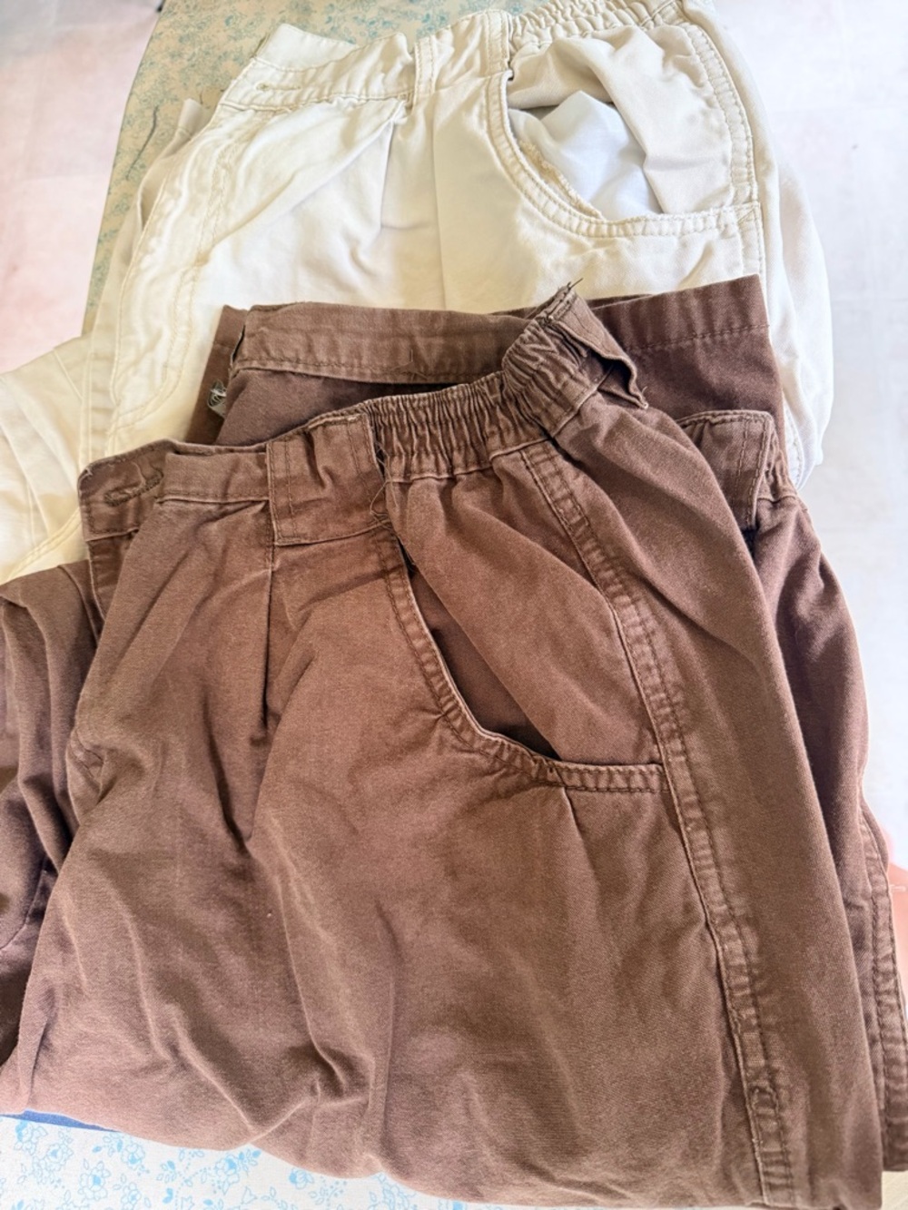 2 pair brown and khaki, men’s Scandia Woods cotton cargo pants, 44L